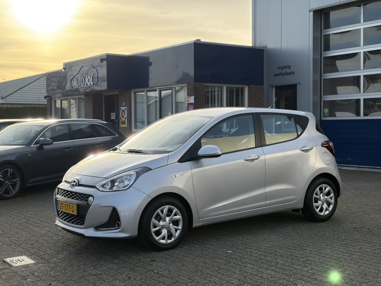 Hyundai i10 - 1.0i Comfort | 22.000 KM! | airco - AutoWereld.nl