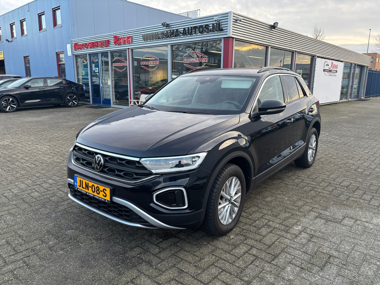 Volkswagen T-Roc - 1.5 TSI Life Business 1.5 TSI Life Business - AutoWereld.nl
