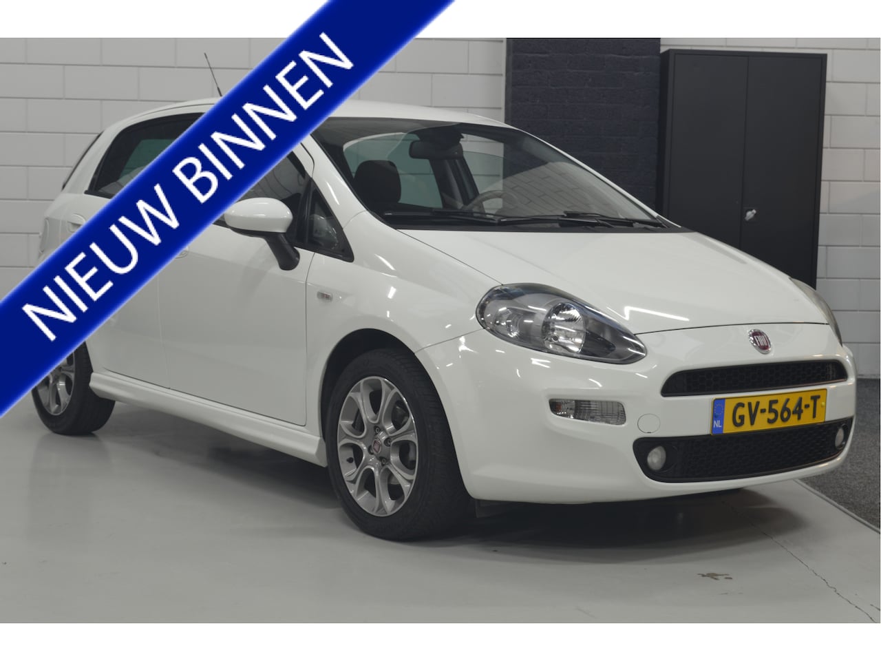 Fiat Punto Evo - 0.9 TwinAir Lounge // 71.000 km // CLIMA // CRUISE // PARKEERSENSOREN // - AutoWereld.nl