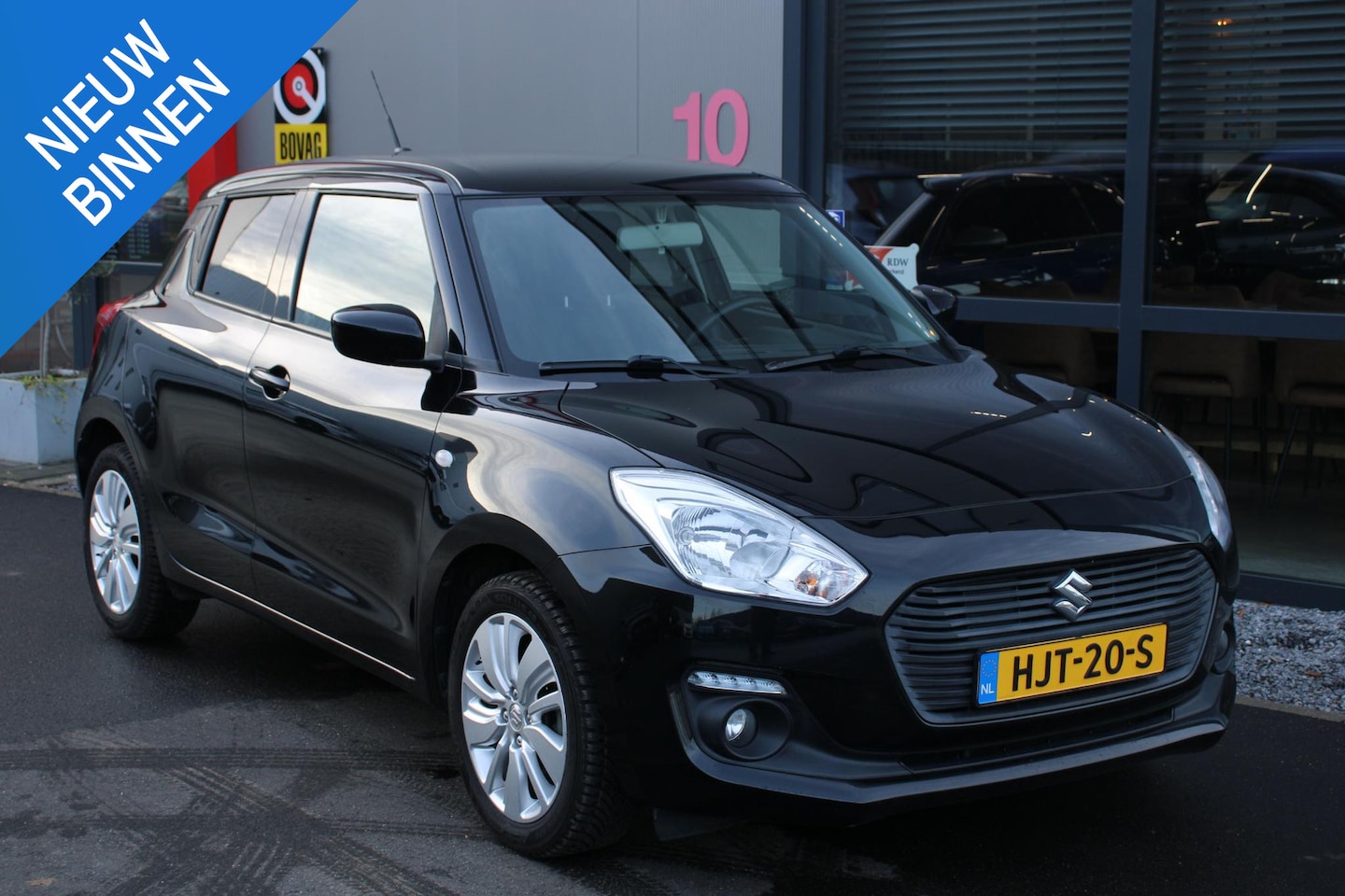 Suzuki Swift - 1.2 Comfort 1.2 COMFORT, CAMERA, LICHTMETAAL, AIRCO - AutoWereld.nl