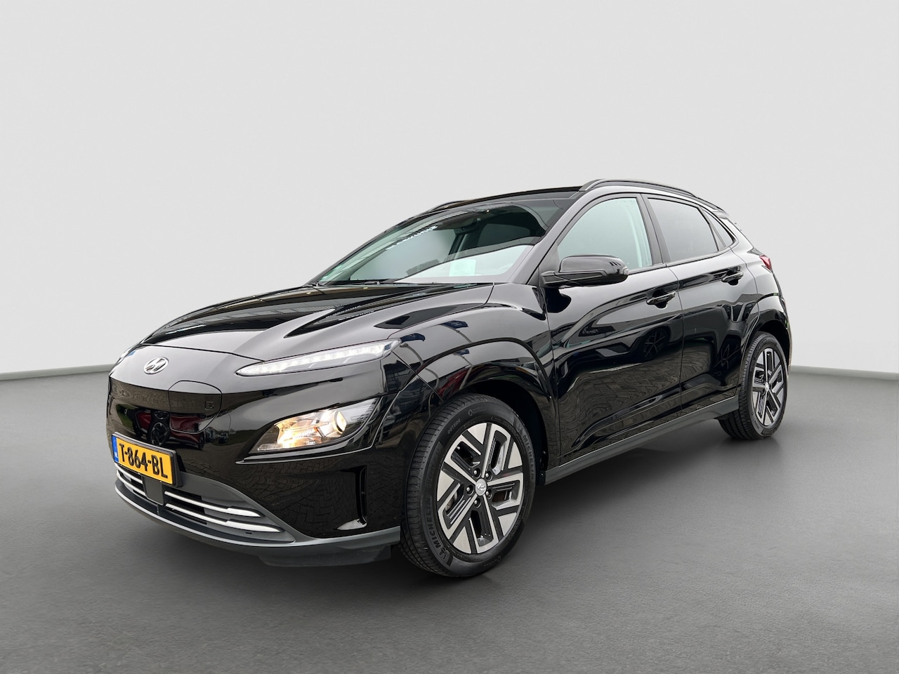 Hyundai Kona Electric - EV Fashion 64 kWh 204pk | Camera | Carplay | Adaptive cruise controle | Dodehoek detectie - AutoWereld.nl