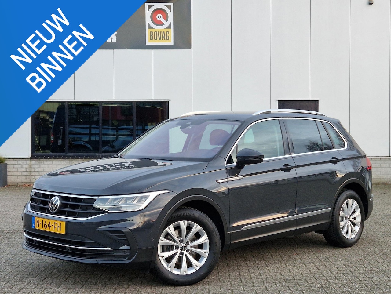 Volkswagen Tiguan - 1.5 TSI Life Business EL.KLEP DIGIDASH TREKHAAK - AutoWereld.nl