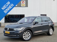 Volkswagen Tiguan - 1.5 TSI Life Business EL.KLEP DIGIDASH TREKHAAK