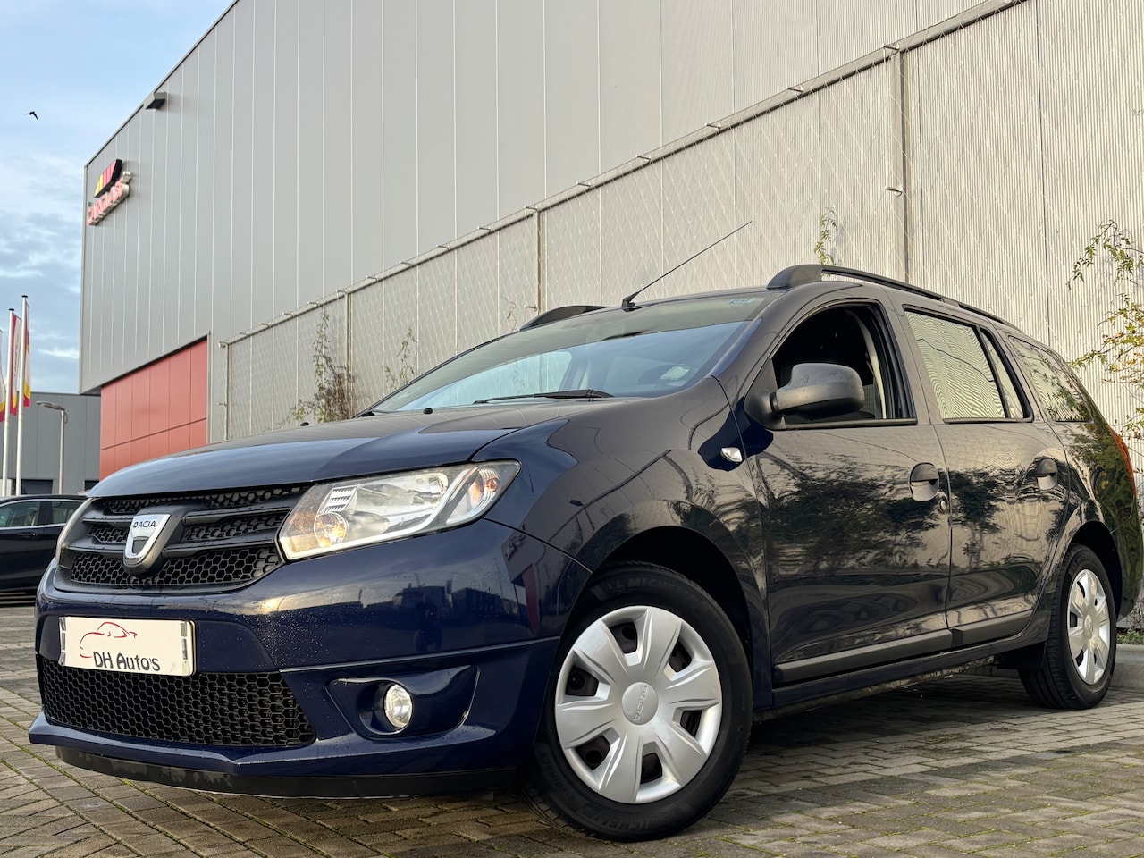Dacia Logan MCV - 0.9 TCe Ambiance APK 12-2026 | Trekhaak Instappen en rijden! - AutoWereld.nl