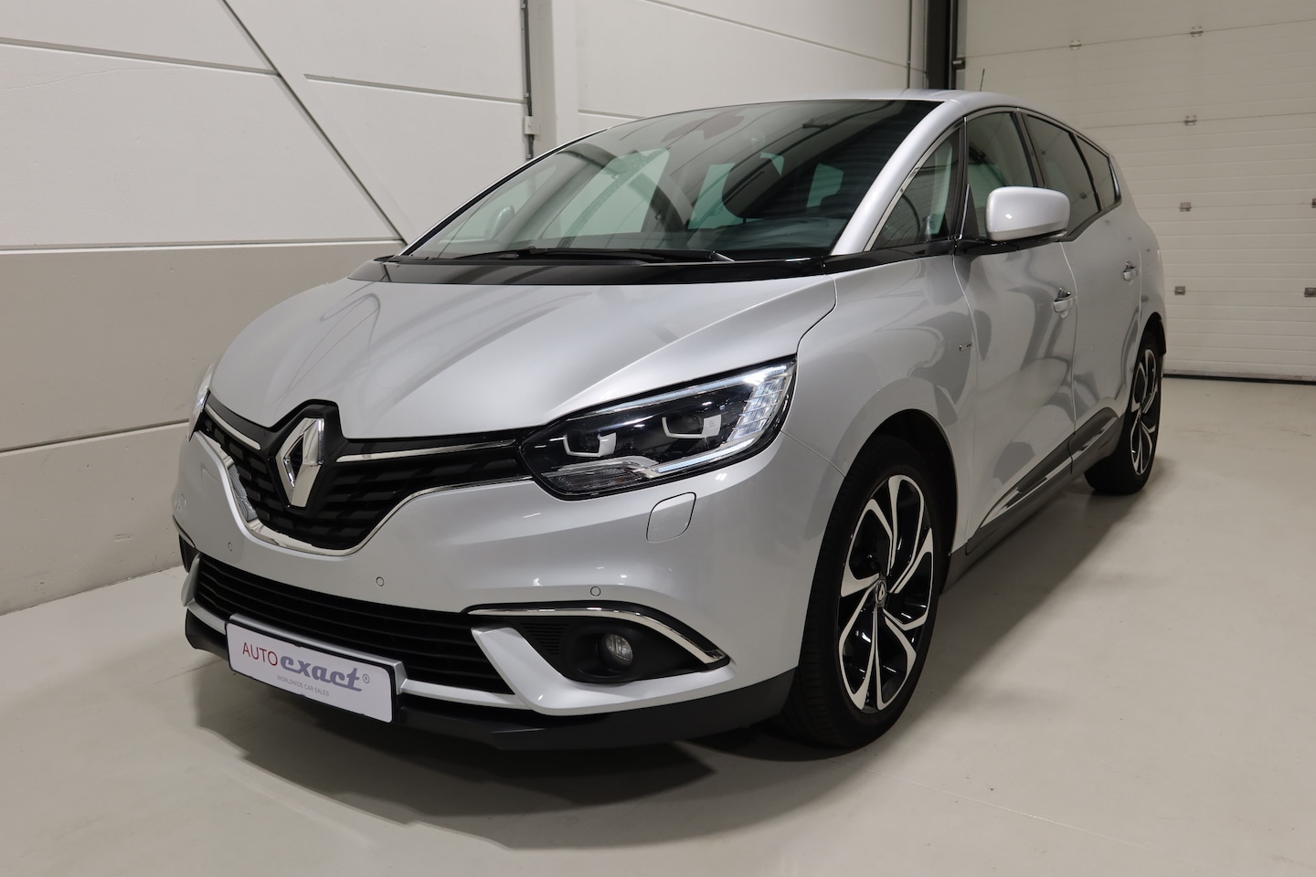 Renault Grand Scénic - 1.3 TCe Bose 1.3 TCe Bose 160pk - AutoWereld.nl