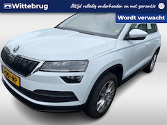 Skoda Karoq - 1.5 TSI ACT Business Edition Plus / Panoramadak / Digitaal dashboard / Navigatie / App con