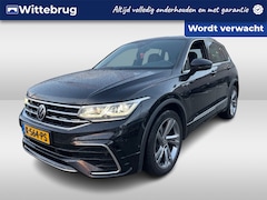 Volkswagen Tiguan - 1.5 TSI R-Line / Digitaal dashboard / Navigatie / App connect / Camera / PDC V+A / Lichtme