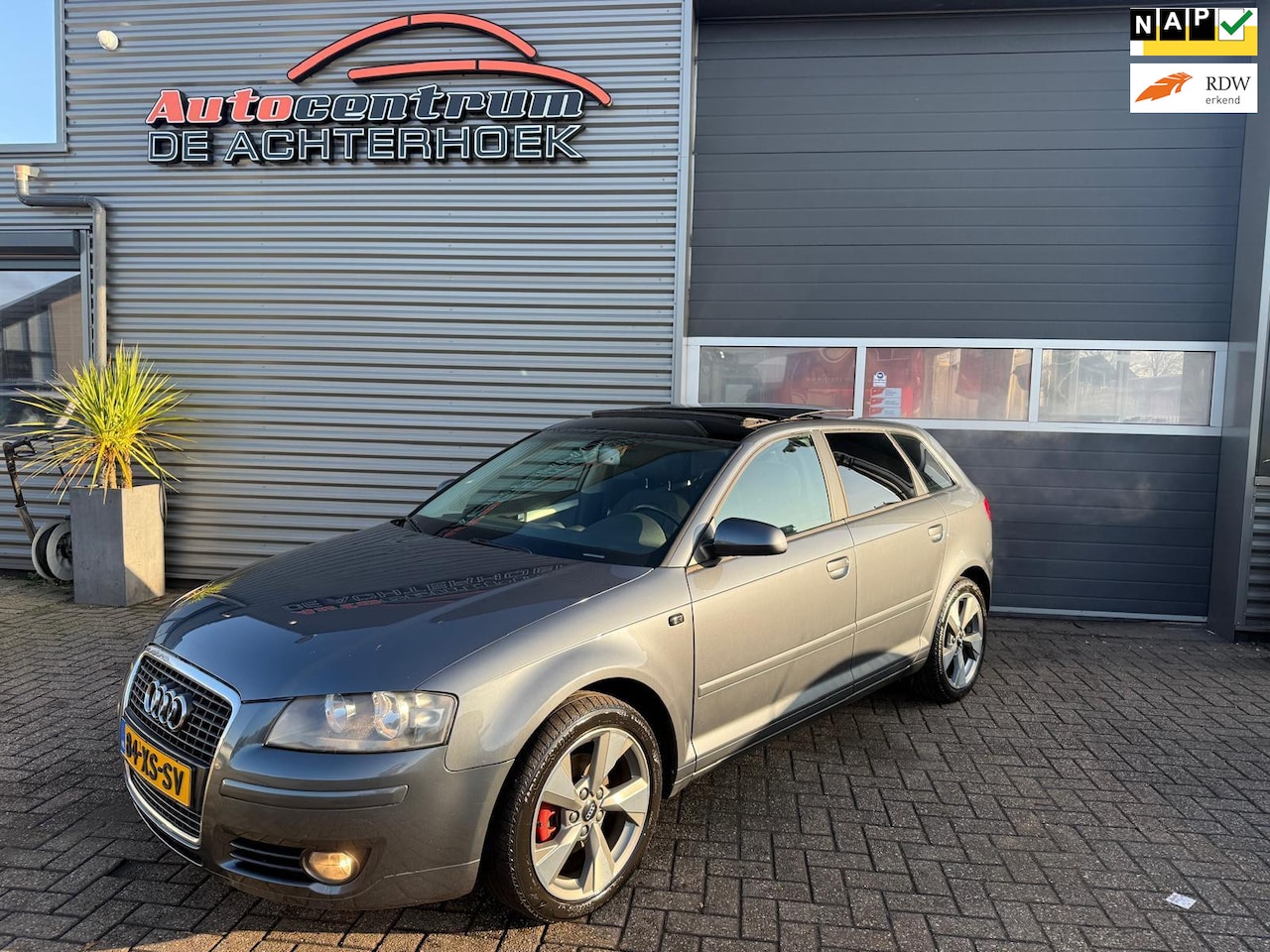 Audi A3 Sportback - 1.8 TFSI Ambiente Pro Line Panoramadak*PDC*Bose!! - AutoWereld.nl