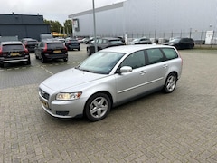 Volvo V50 - 2.0D Edition-1 // onderhouden