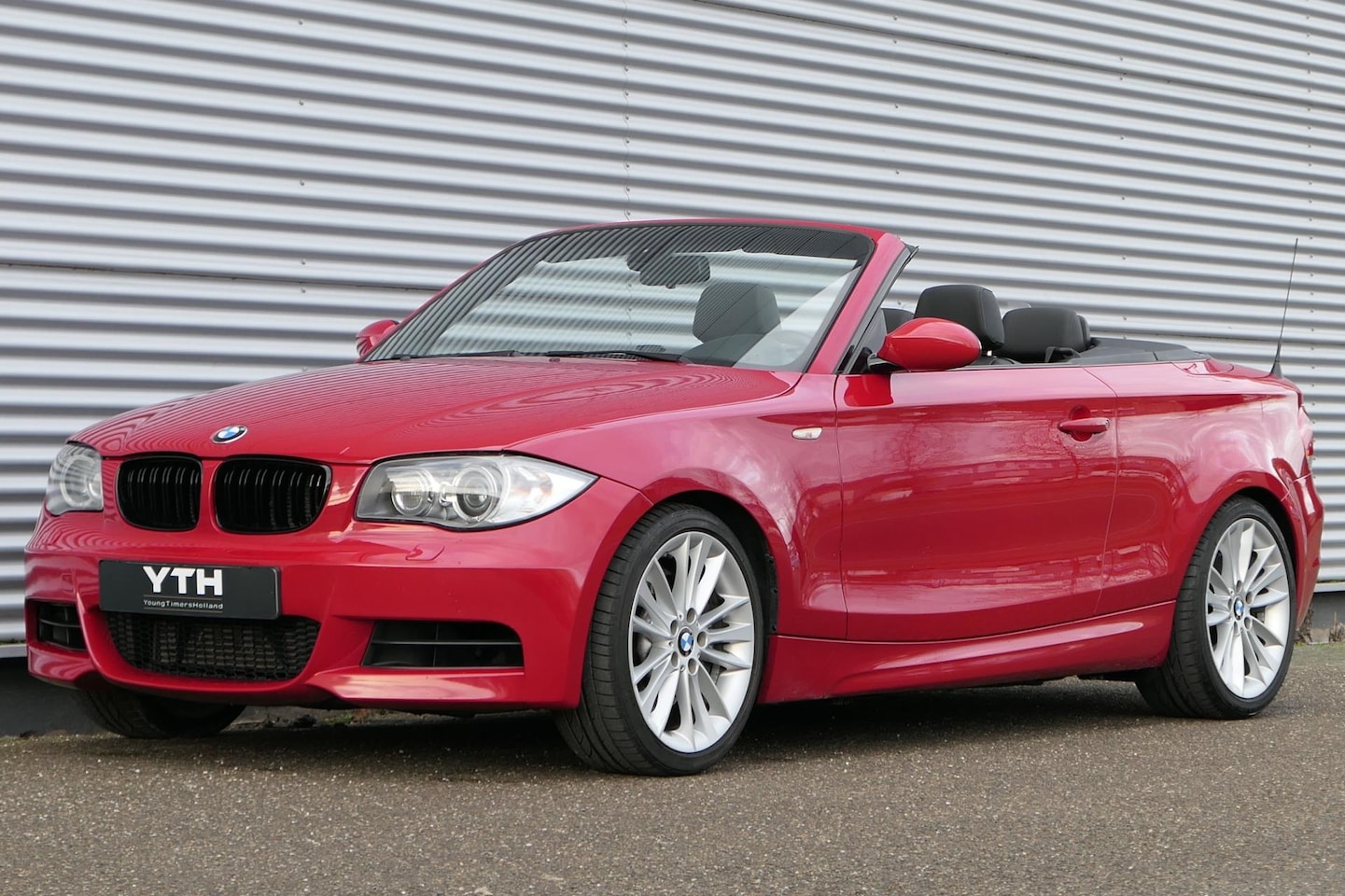BMW 1-serie Cabrio - 135i High Executive M-Sportpakket Youngtimer - AutoWereld.nl
