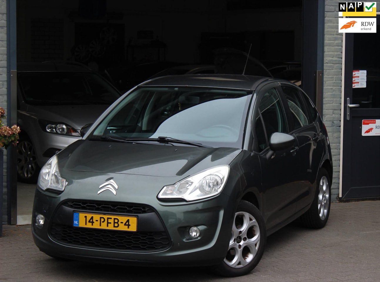 Citroën C3 - 1.4 VTi Ligne Business|NAP|Cruise|park sens|clima - AutoWereld.nl