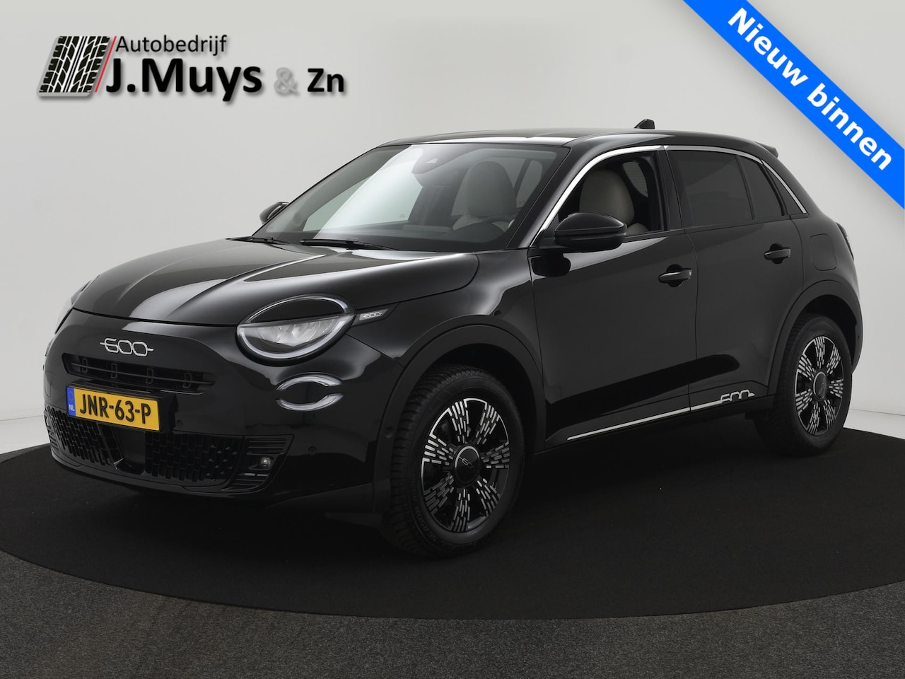 Fiat 600 - 1.2 Hybrid Urban APPLECARPLAY|BLIS|CAMERA|CLIMA|LED|STOELVERW|17INCH - AutoWereld.nl