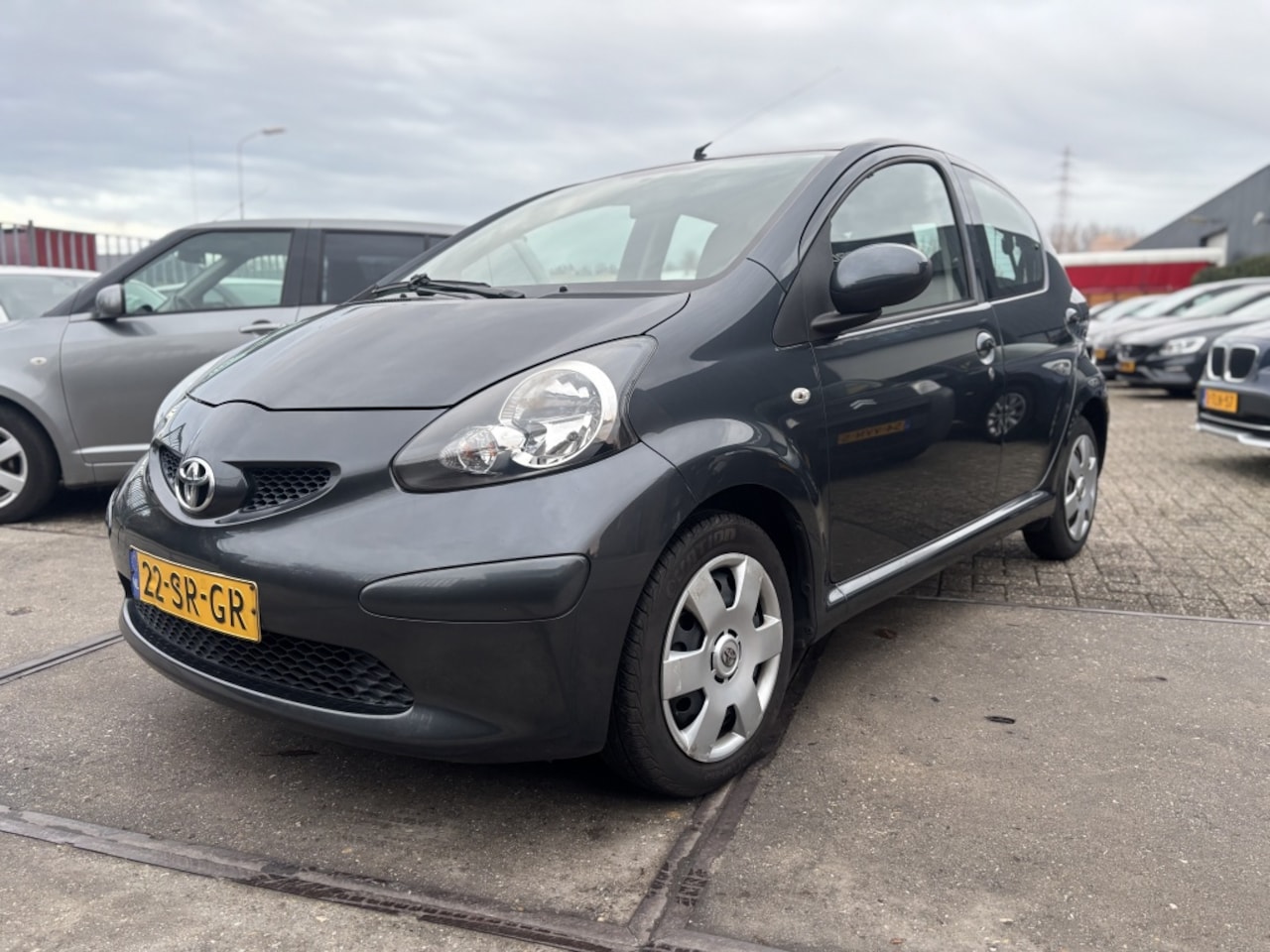 Toyota Aygo - 1.0-12V + NWE APK!NAP✅! - AutoWereld.nl