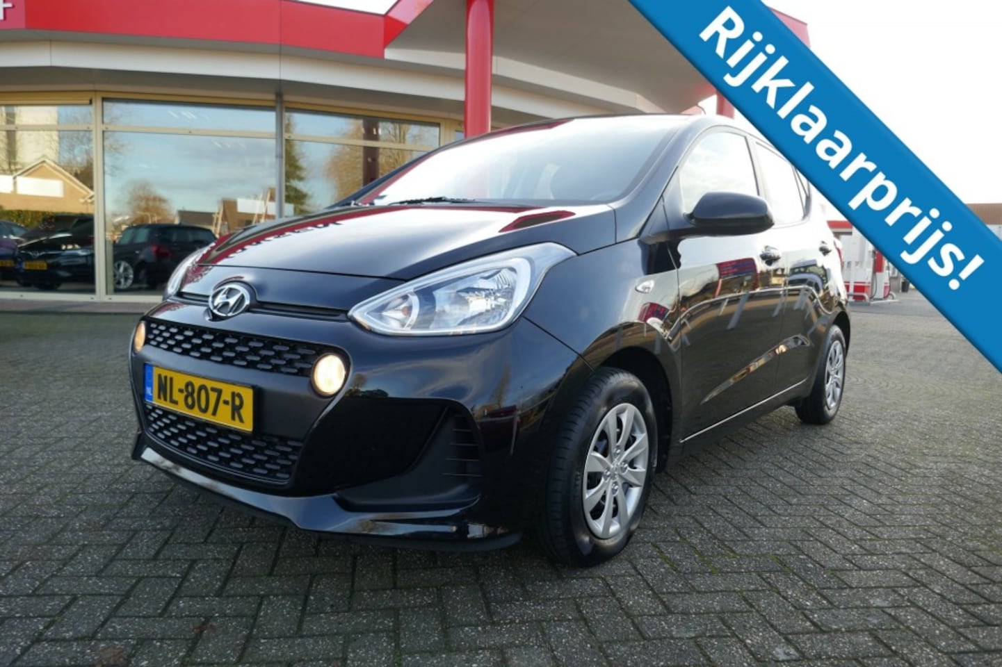 Hyundai i10 - 1.0I COMFORT  CRUISCONTROLE/AIRCO/NAVIGATIE - AutoWereld.nl