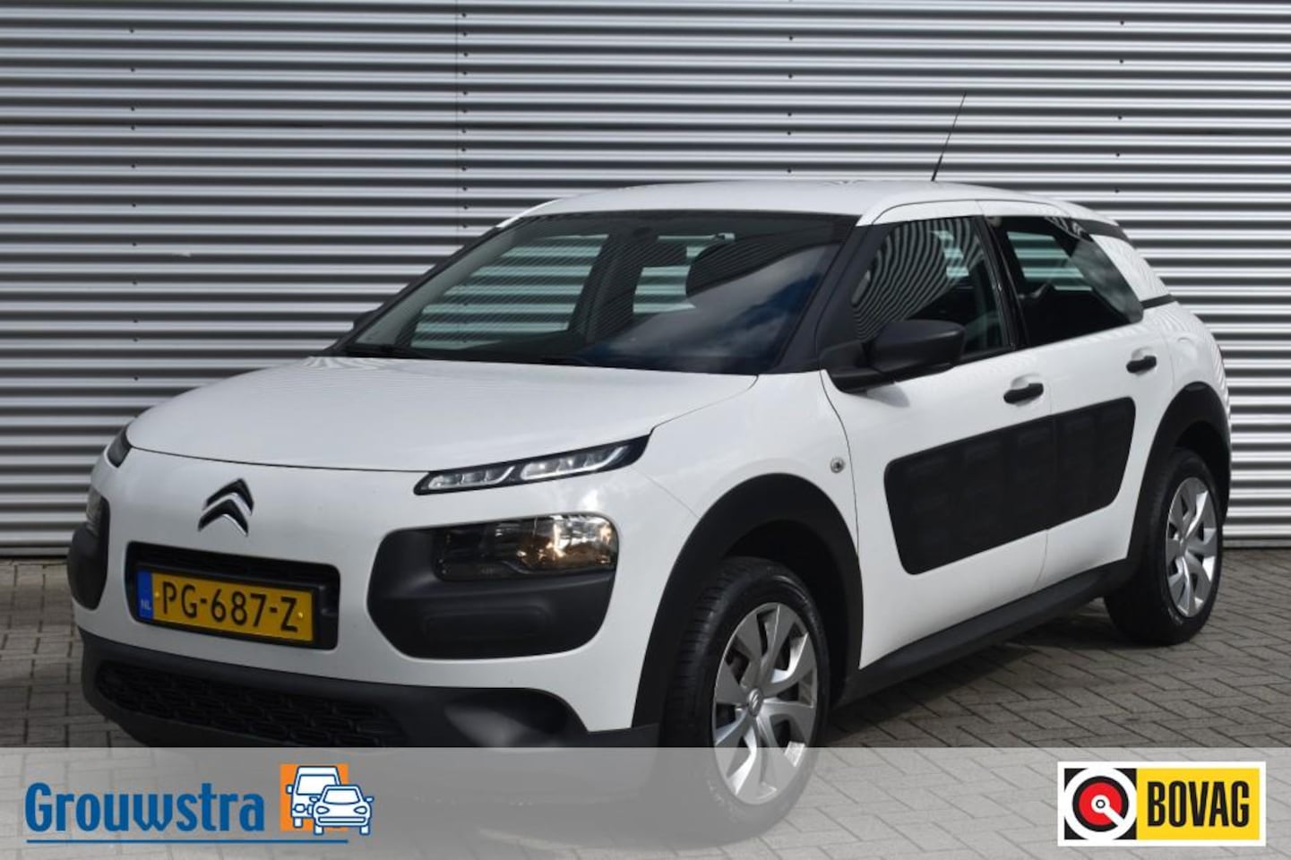 Citroën C4 Cactus - 1.2 PURETECH LIVE / APPLE/ANDROID AUTO / TREKHAAK - AutoWereld.nl