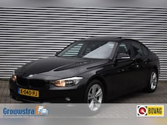 BMW 3-serie - 316I AUT. / PANO / SPORTSTOELEN / P.CAM. / PDC V+A