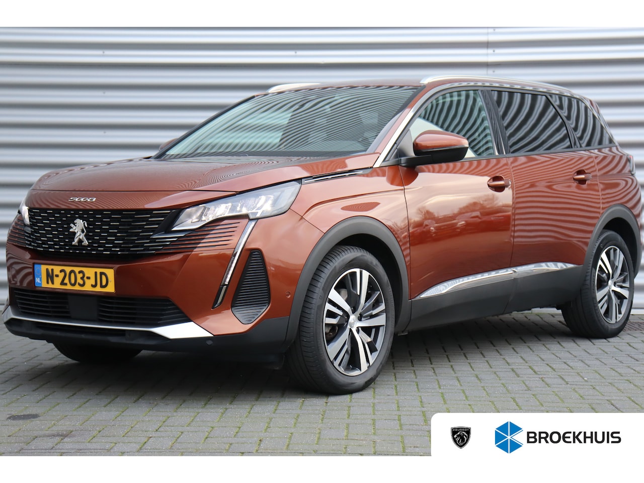 Peugeot 5008 - 1.2 PURETECH 130PK 7-ZITS ALLURE PACK / NAVI / LEDER / CLIMA / PDC / 18" LMV / CAMERA / AF - AutoWereld.nl