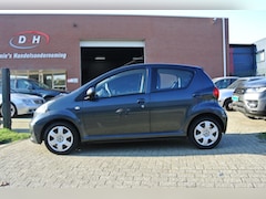 Toyota Aygo - 1.0-12V airco nieuwe apk inruil mogelijk