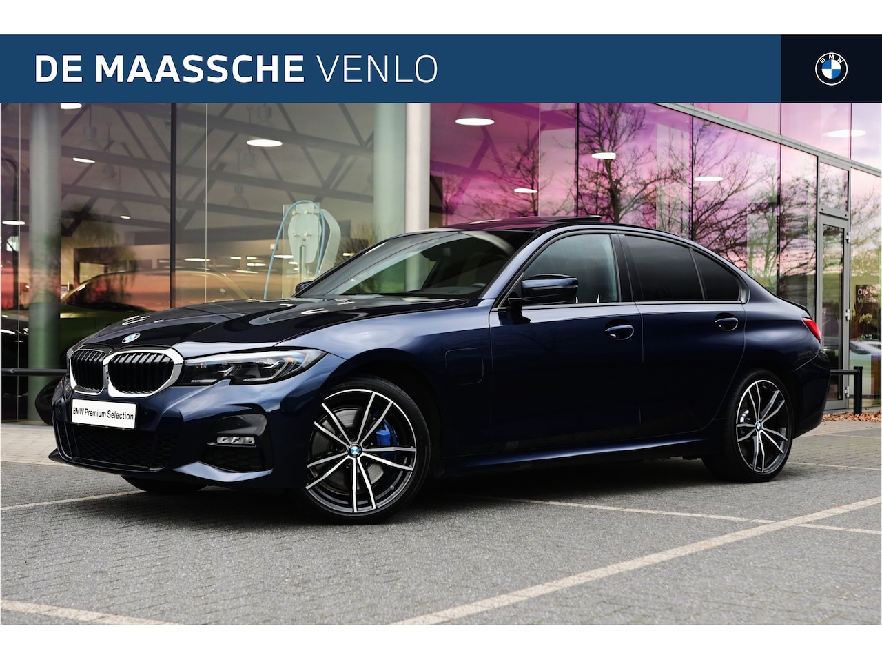 BMW 3-serie - 320e High Executive M Sport Automaat / Schuif-kanteldak / Sportstoelen / Achteruitrijcamer - AutoWereld.nl
