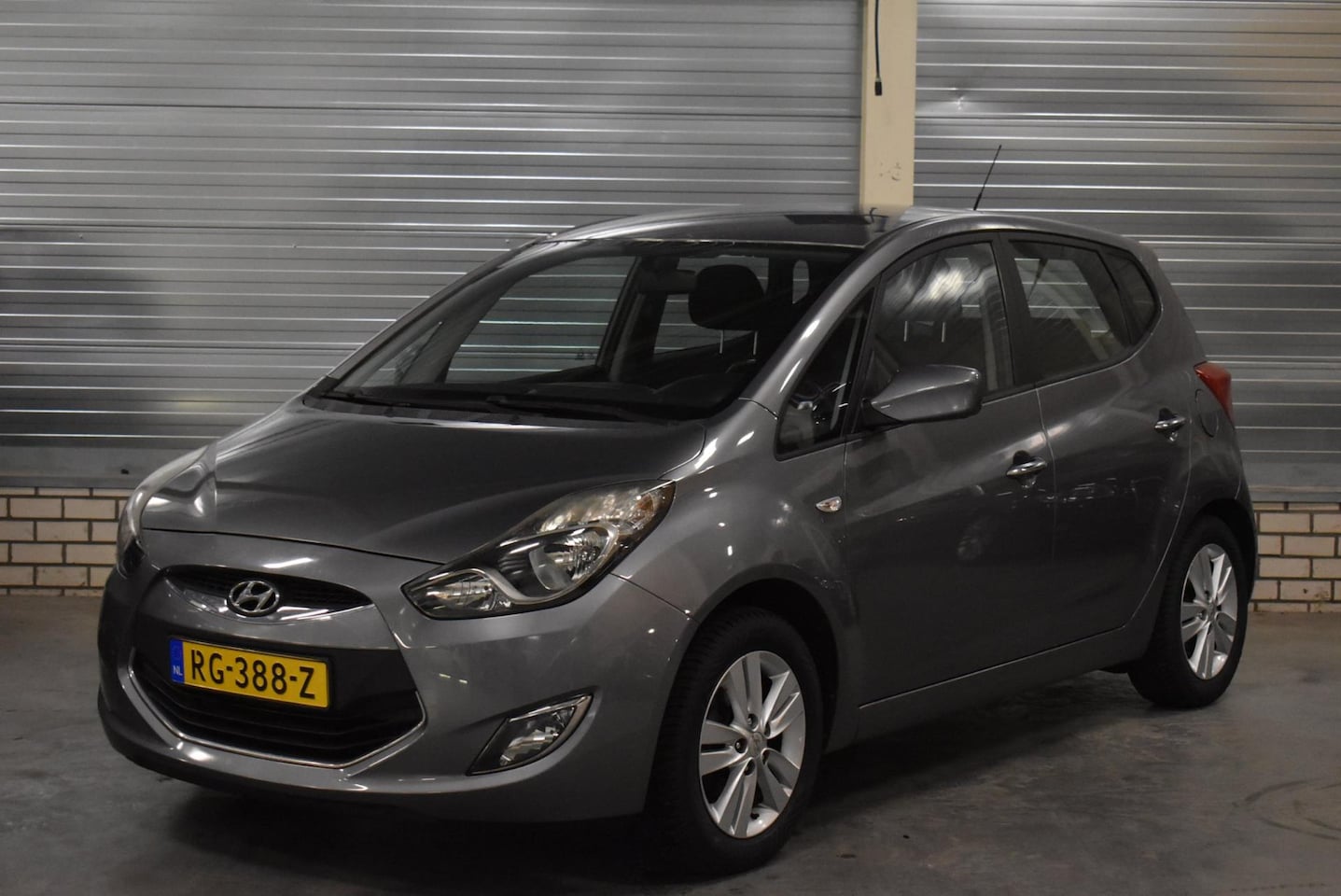 Hyundai ix20 - 1.4i i-Vision + Parkeersensoren|Bluetooth|Trekhaak| - AutoWereld.nl