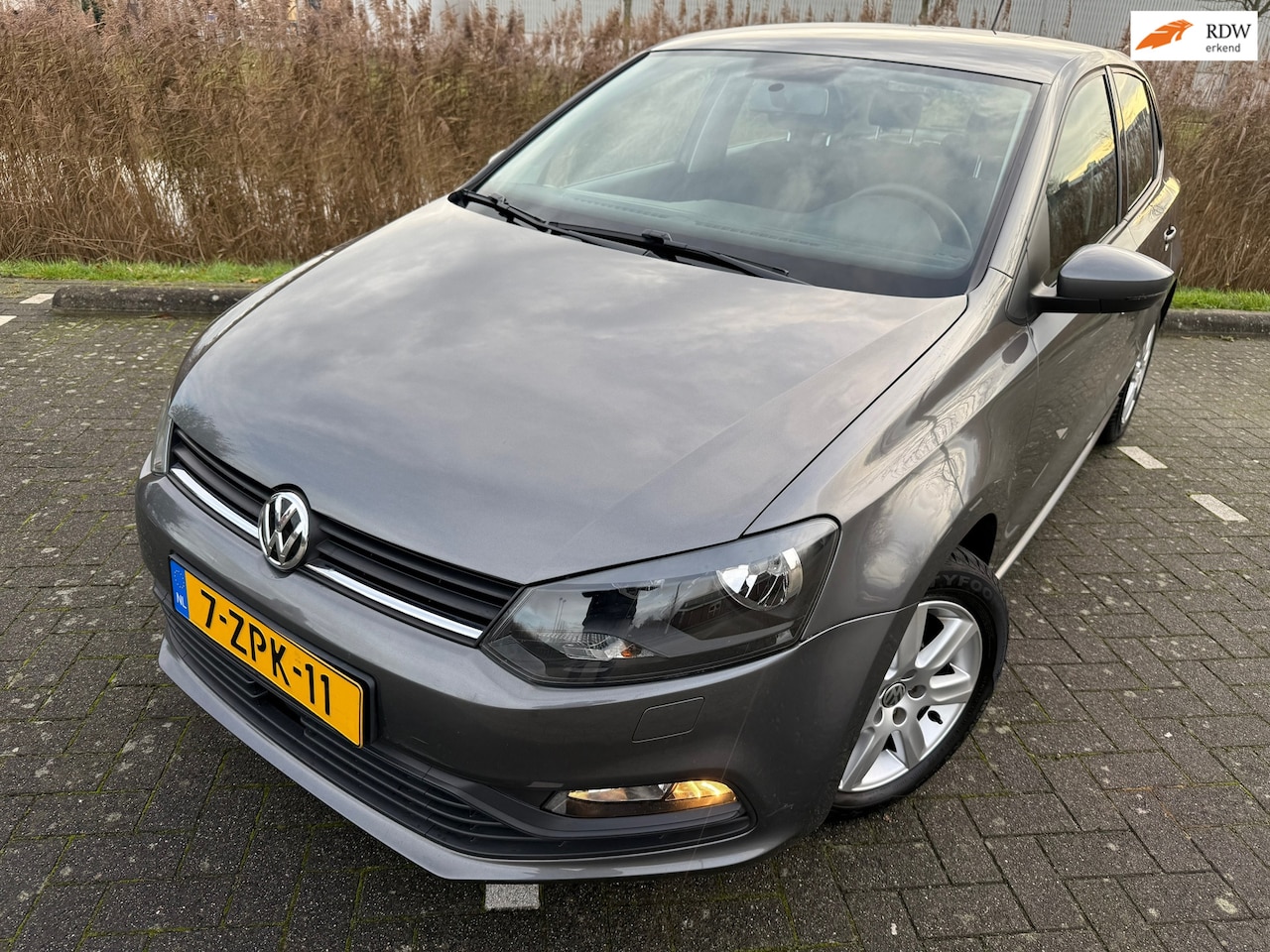 Volkswagen Polo - 1.2 TSI First Edition*APK*NAP*VELGEN*CRUISE*Bluetooth - AutoWereld.nl