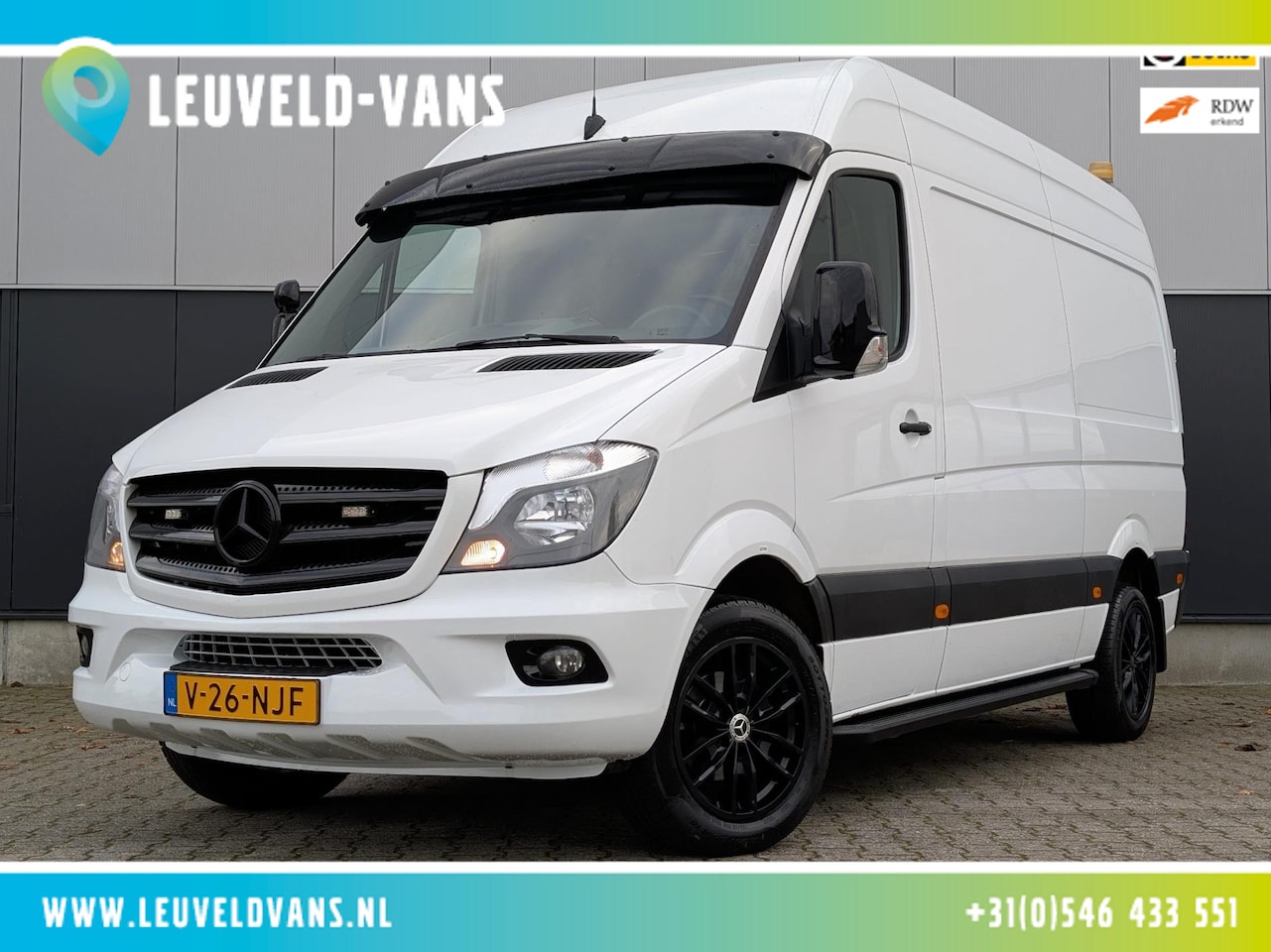 Mercedes-Benz Sprinter - 316 160PK RWD 3500KG TREKHAAK AIRCO STANDKACHEL L2H2 - AutoWereld.nl