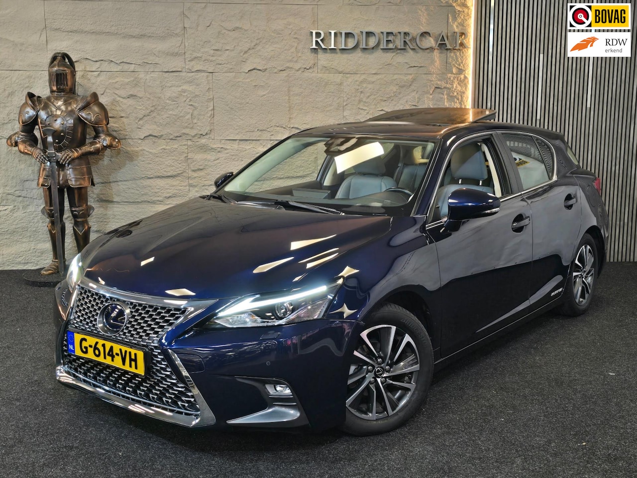 Lexus CT 200h - Edition 30|GARANTIE|NAP|PANO|1E EIG|LEDER|TREKHAAK|CRUISE - AutoWereld.nl