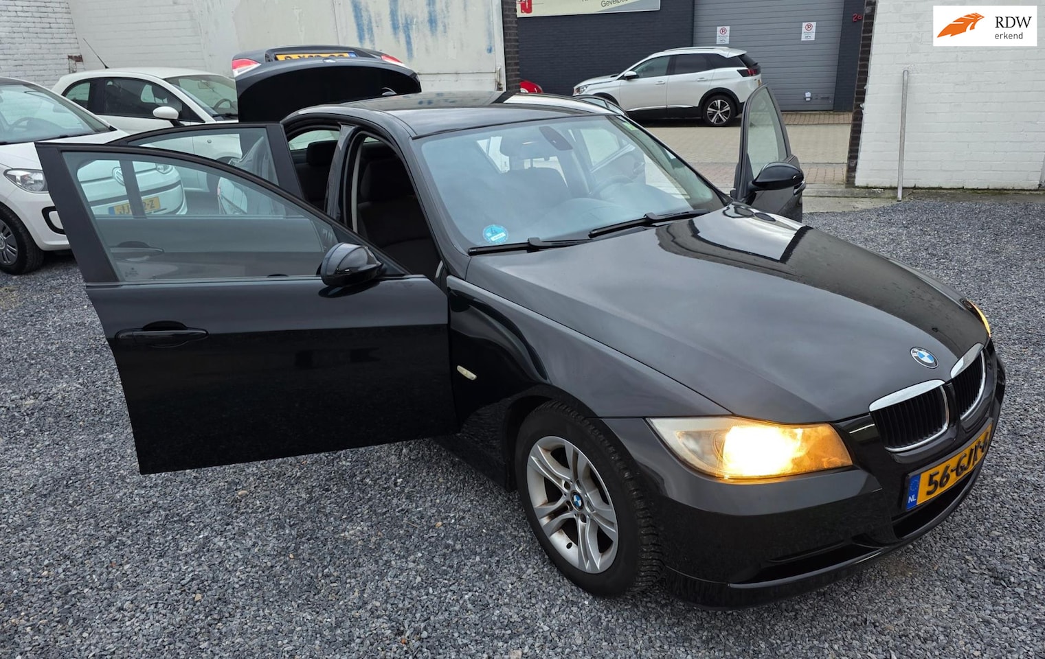 BMW 3-serie - 318i Business Line Zeer netjes - AutoWereld.nl