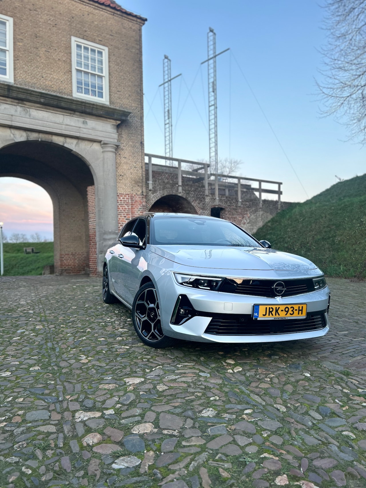 Opel Astra - 1.2 GS Line - AutoWereld.nl