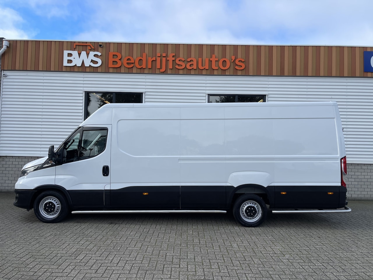 Iveco Daily - 35S14V 2.3 Himatic automaat 410 L4H2 / vaste prijs rijklaar € 23.950 ex btw / euro 6 / lea - AutoWereld.nl