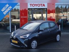 Toyota Aygo X - X-PLAY LIMITED APPLE/ANDROID AIRCO CAMERA LED-DAGRIJ NL-AUTO DEALER-ONDERHOUDEN