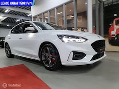Ford Focus - 1.0 EcoBoost Titanium ST-Line STOELVER. CAMERA CARPLAY LED CRUISE ZEER NETJES