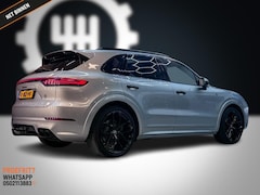 Porsche Cayenne - 3.0 E-Hybrid 2021 462PK | Sport Design / Chrono | 22'' LMV | PANORAMADAK | 4 WIEL BESTURIN