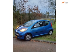 Peugeot 107 - 1.0-12V Accent Nieuwe apk 113.000 boekjes aanwezig
