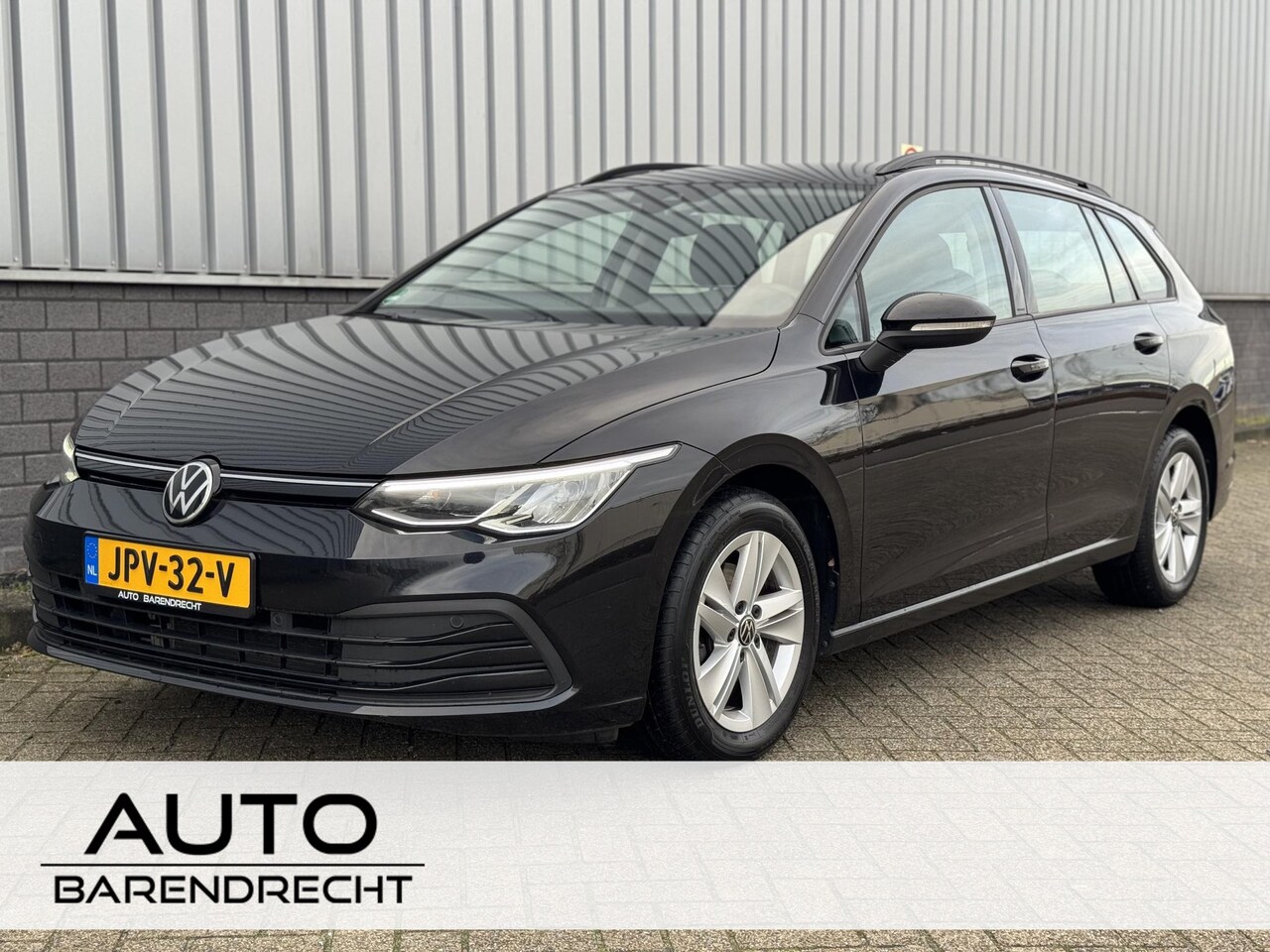 Volkswagen Golf Variant - 1.0 eTSI Life Golf VIII | Automaat | Camara | Stuurverwarming | ACC | Apple CarPlay - AutoWereld.nl