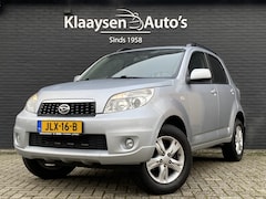 Daihatsu Terios - 1.5 4WD Track AUT. | airco | parkeersensoren | privacy glas | dakrails | elektrisch pakket