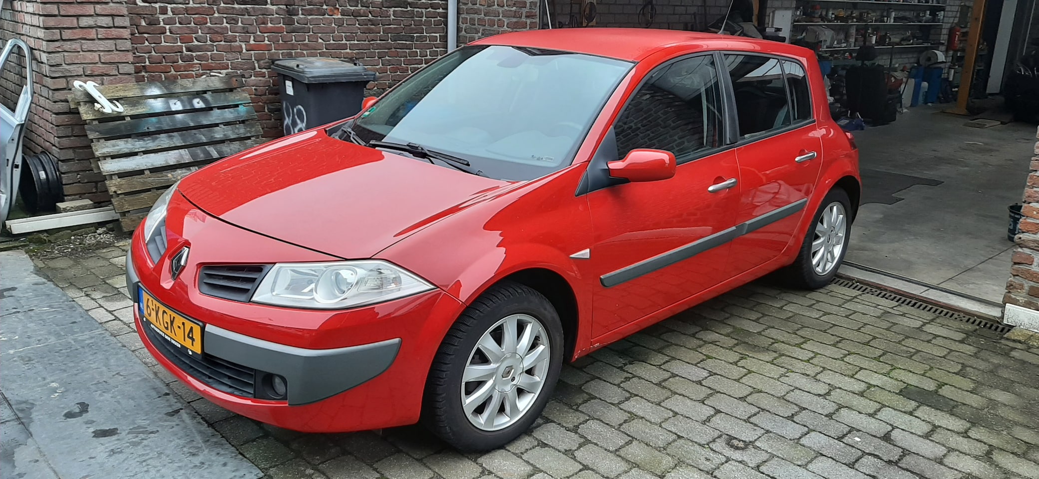 Renault Mégane - 1.6-16V Dynamique - AutoWereld.nl