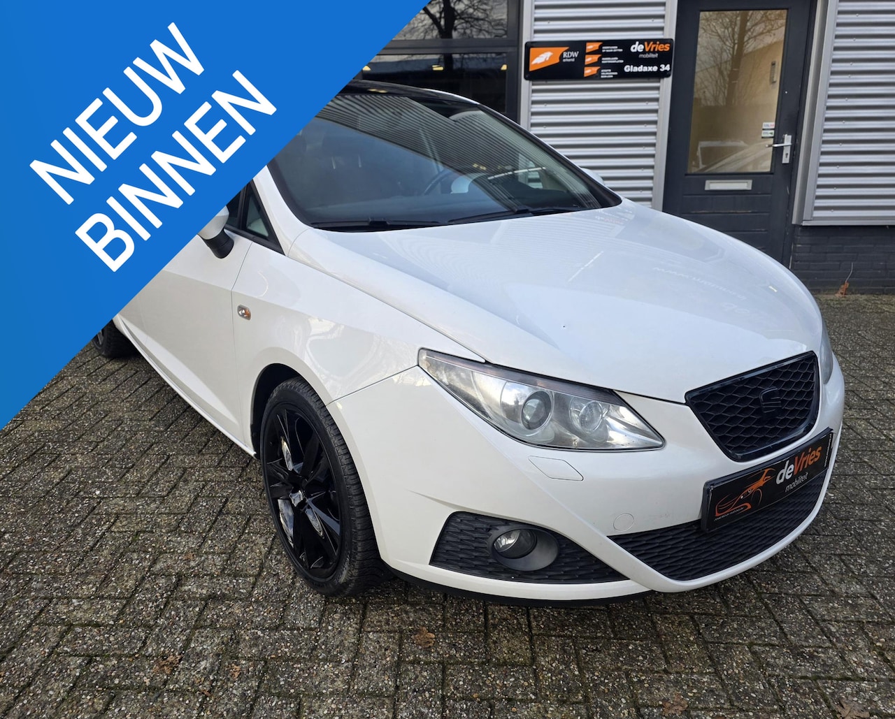 SEAT Ibiza - 1.6 Sport **AIRCO-PANO-CRUISECTRL** - AutoWereld.nl