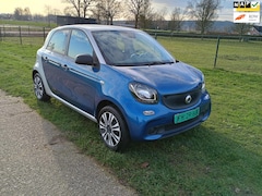 Smart Forfour - 1.0 Essential Edition