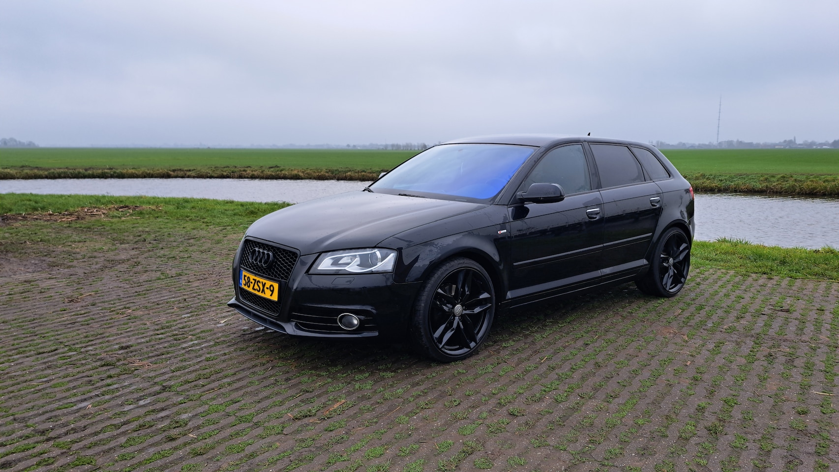 Audi A3 Sportback - 1.2 TFSI Ambition Pro Line S Leer Xenon S line 19 inch - AutoWereld.nl