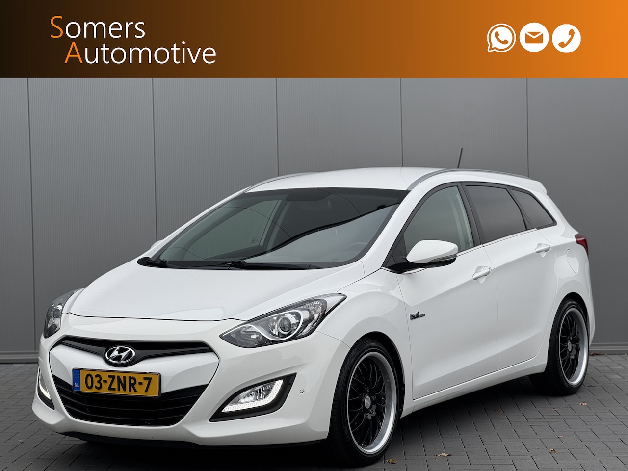 Hyundai i30 Wagon - 1.6 GDI i-Vision | Navigatie | 18" | Climate Control | Trekhaak - AutoWereld.nl
