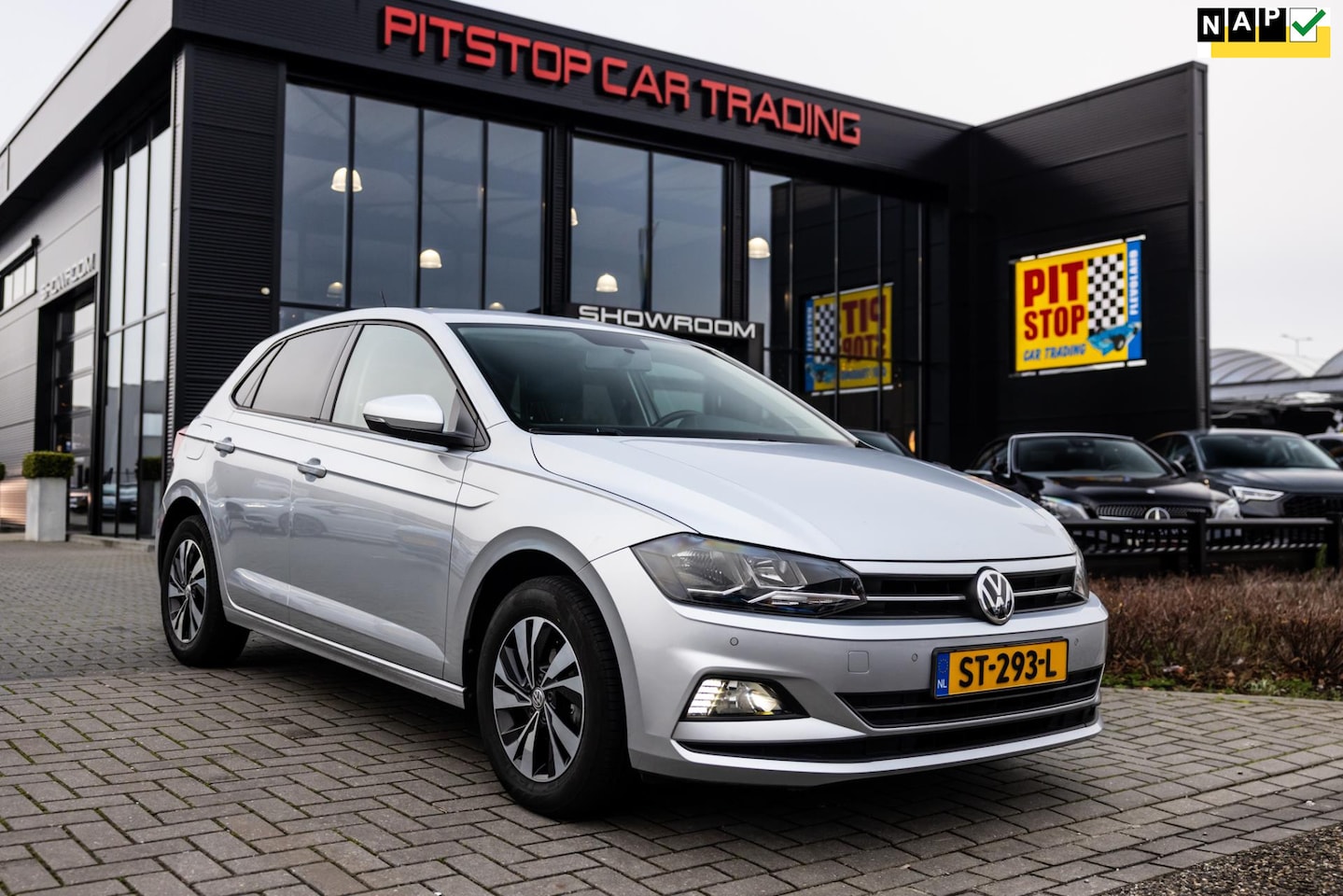 Volkswagen Polo - 1.0 TSI Comfortline 1.0 TSI Comfortline, NAP, Carplay, Adaptieve Cruise Control! - AutoWereld.nl
