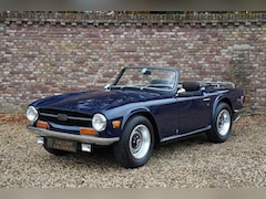 Triumph TR6 - "Body-off" restored and mechanically rebuilt condition, Appreciated Royal Blue color schem