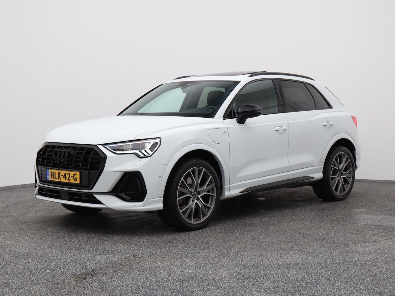 Audi Q3 - 45 TFSI e Edition | PANO | 360° | ADAPTIVE | SONOS | STOELVERW. | TREKHAAK - AutoWereld.nl