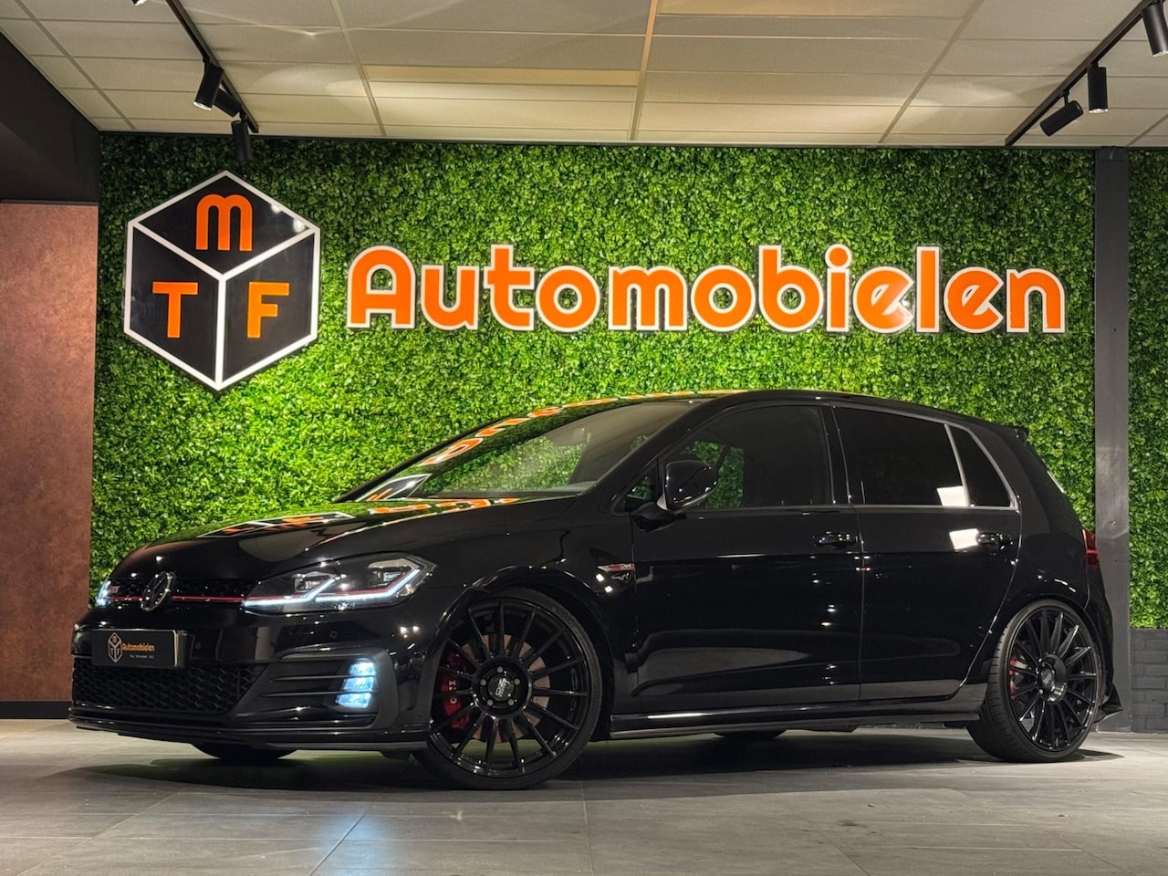 Volkswagen Golf - 2.0 TSI GTI 230 PK |VIRTUAL|OZ-RACING|DAB+|APPLECAR|CAMERA - AutoWereld.nl