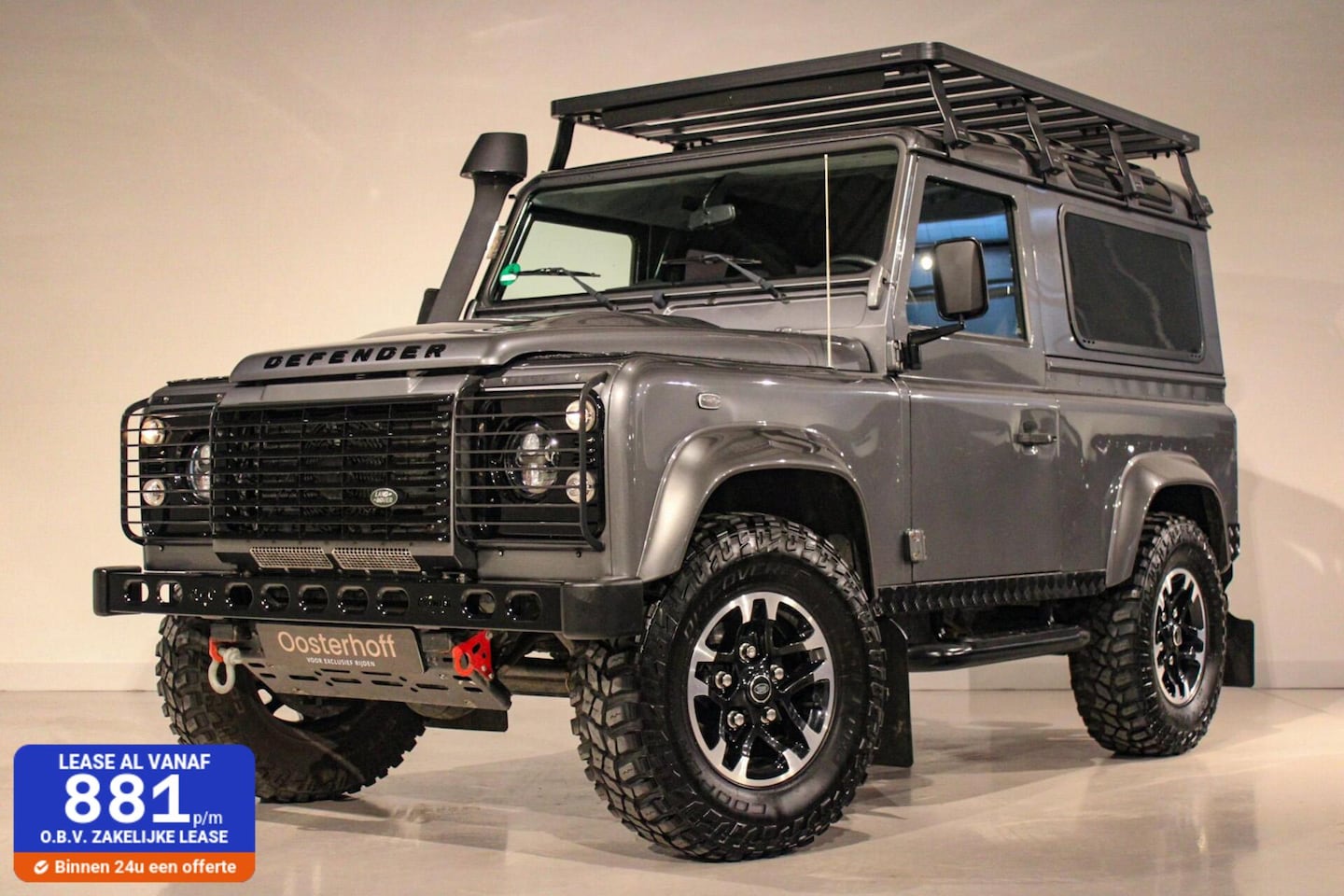 Land Rover Defender - 2.2 D HT 90" XTech grijs kenteken - AutoWereld.nl