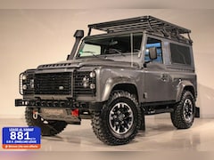 Land Rover Defender - 2.2 D HT 90" XTech grijs kenteken