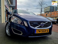 Volvo V60 - 1.6 T4 Summum Navi Leer Camera Nette Staat
