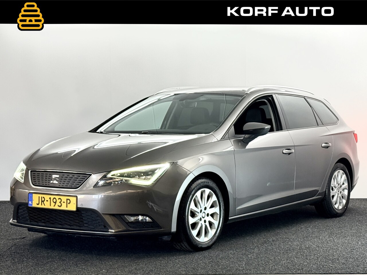 SEAT Leon ST - 1.0 EcoTSI Style / Camera / Elektr.stoel / Navi - AutoWereld.nl