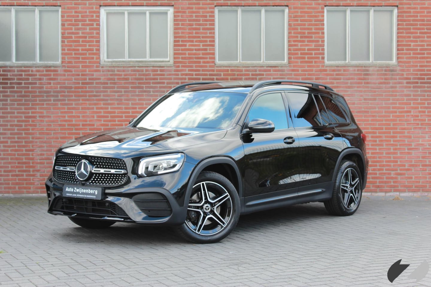 Mercedes-Benz GLB - 200 Business Solution AMG 7p. | Pano | Sfeer | Carplay | - AutoWereld.nl